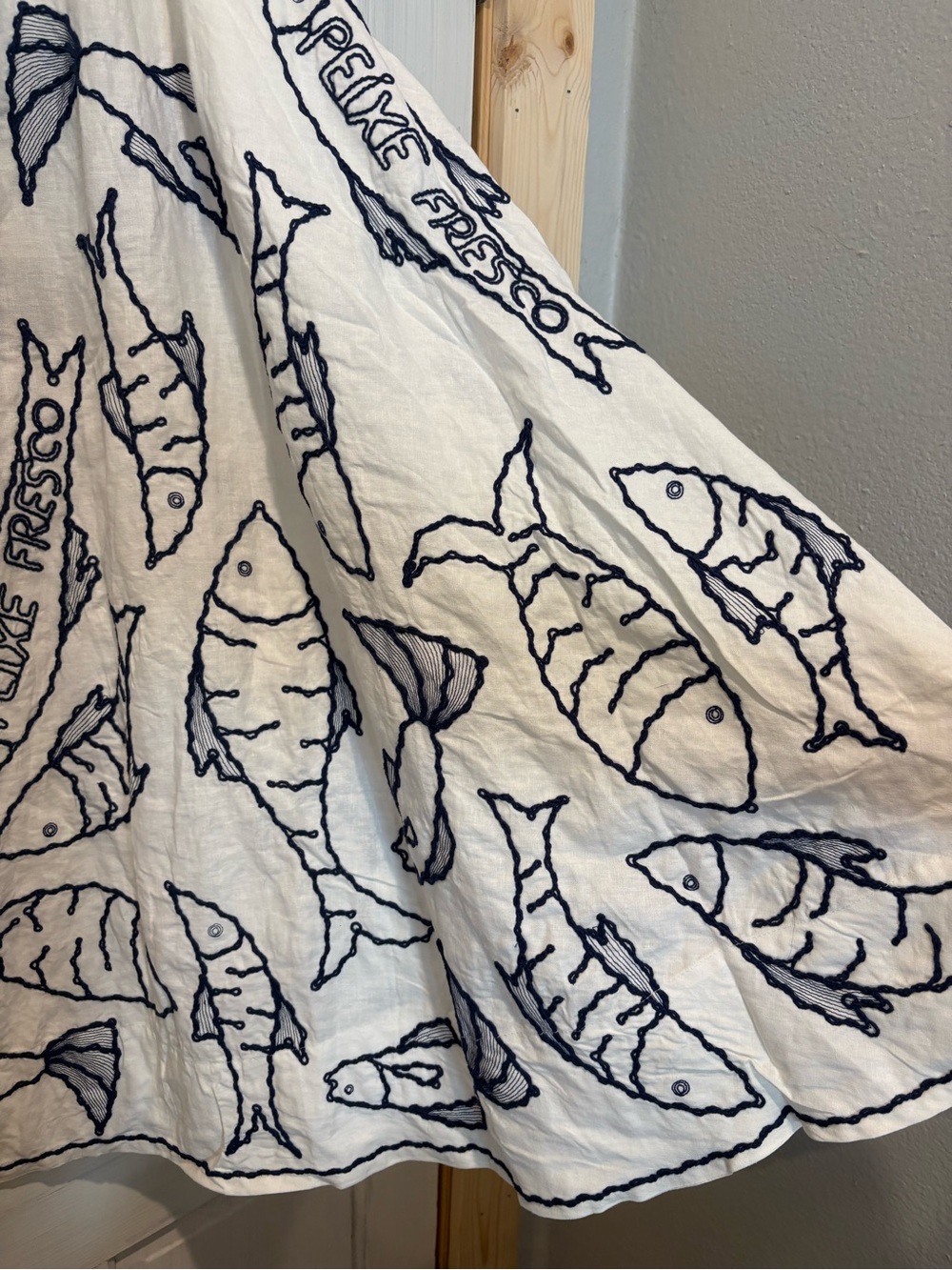 Farm Rio fish skirt - Picture 3 of 3